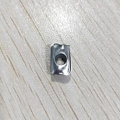 좋은 가격 K40 R390-11T320E-PM 다이 가공 선박 블레이드 CNC 탄화물 삽입 외부 턴 도구에 대한 높은 저항 온라인으로
